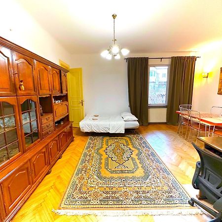 Ultracentral Apartment 4 Rooms - Old City Center -120 Square Meters - Bucareste Exterior foto
