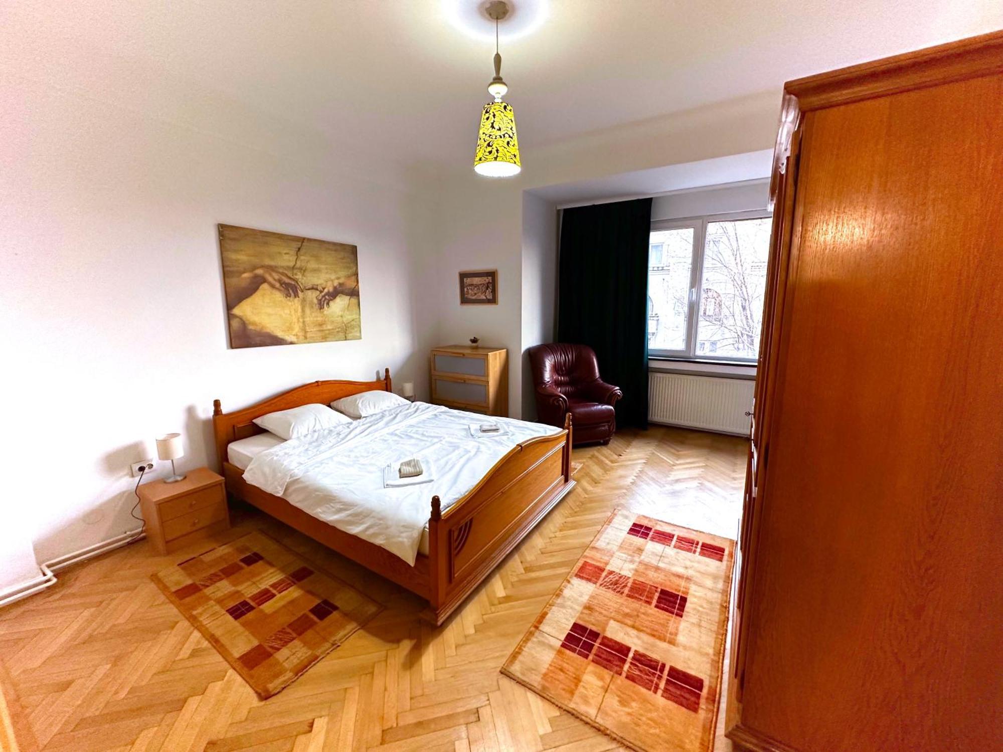 Ultracentral Apartment 4 Rooms - Old City Center -120 Square Meters - Bucareste Exterior foto