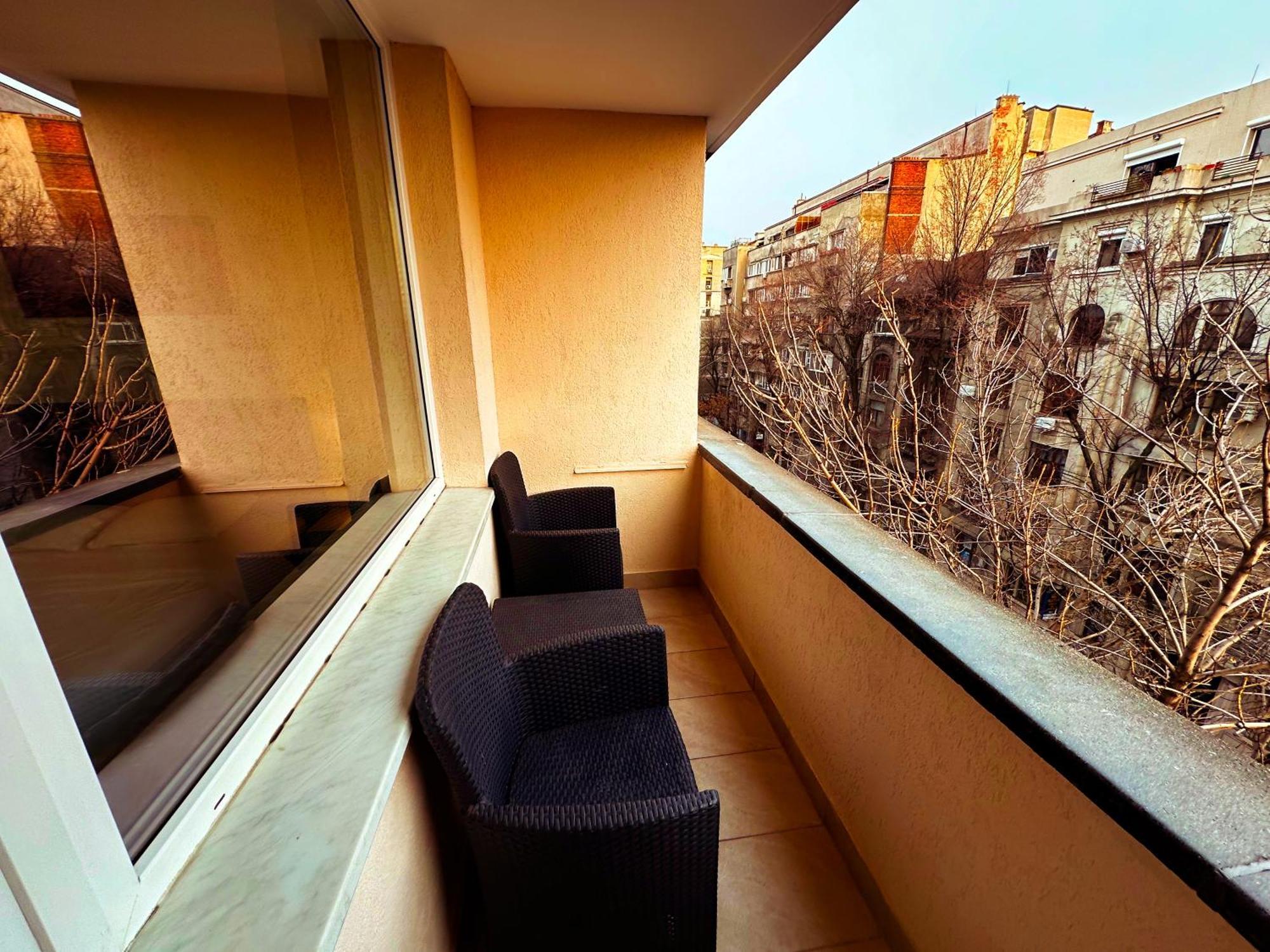 Ultracentral Apartment 4 Rooms - Old City Center -120 Square Meters - Bucareste Exterior foto